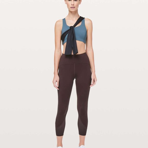 Strength & Sweat Crop *23" - Picture 3 of 8